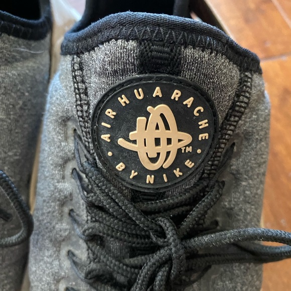 Nike Air Huarache Run Ultra SE Sneakers Sz 6 - Picture 8 of 12